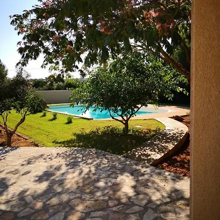 Matilde Con Piscina Villa *